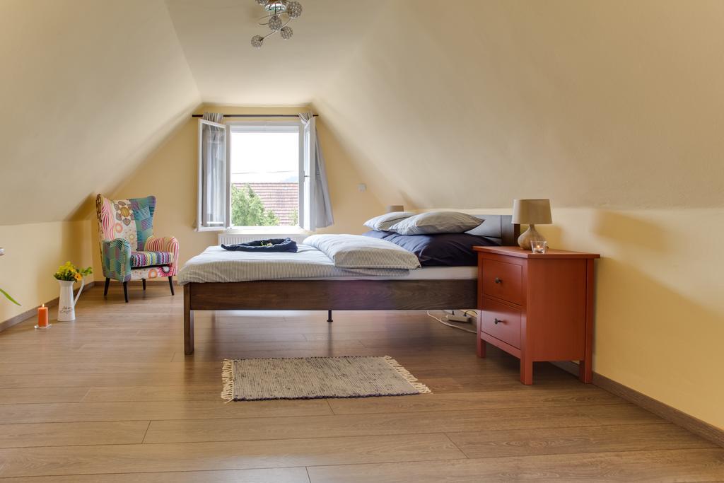 Amazing 5 Bedroom House Krumlov 82 - 4 Min Walk To Main Square Cesky Krumlov Ngoại thất bức ảnh