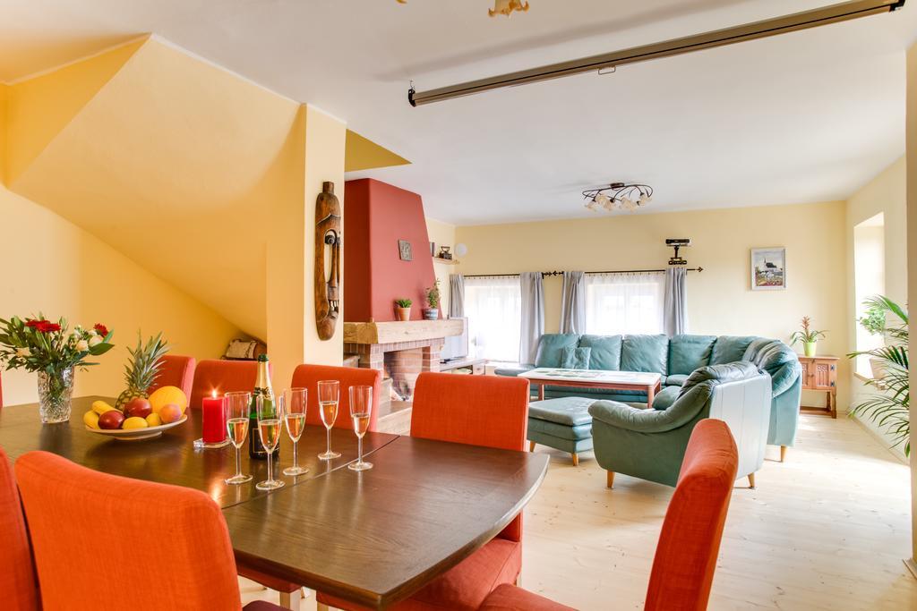 Amazing 5 Bedroom House Krumlov 82 - 4 Min Walk To Main Square Cesky Krumlov Ngoại thất bức ảnh