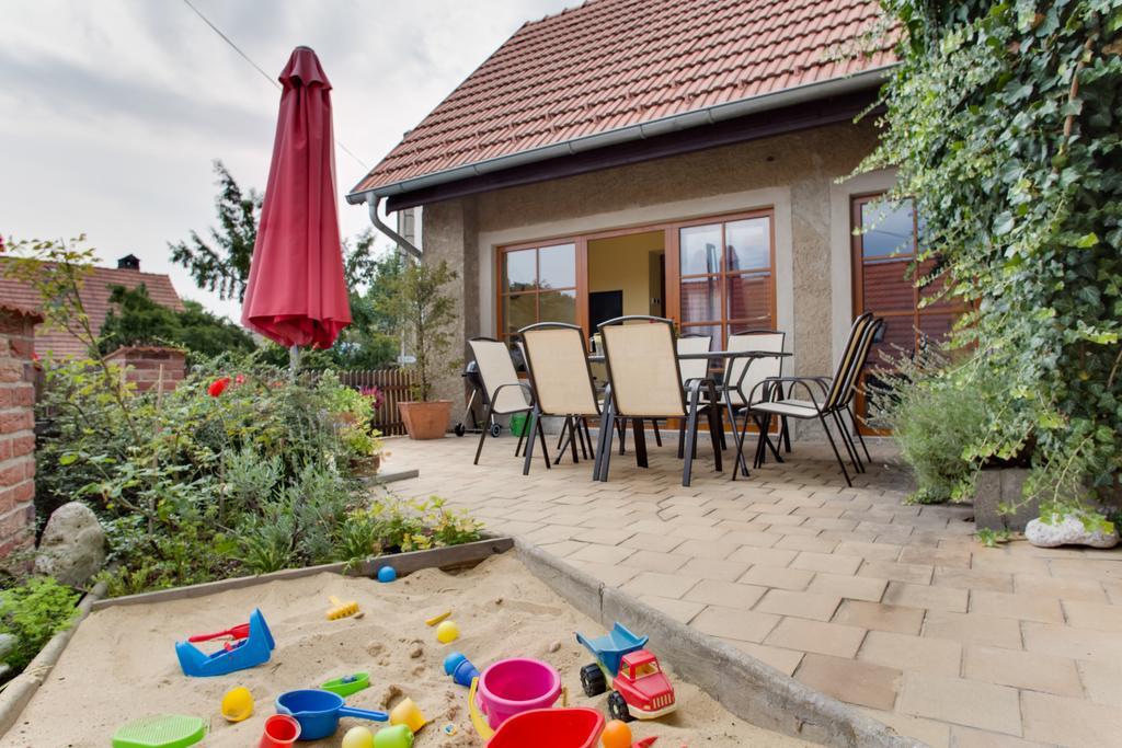Amazing 5 Bedroom House Krumlov 82 - 4 Min Walk To Main Square Cesky Krumlov Ngoại thất bức ảnh